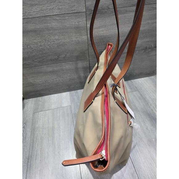Dooney & Bourke Large Nylon Tote Taupe bag A387938 - Picture 3 of 10